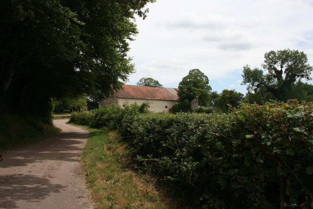Champ De La Fontaine Villa Brassy Стая снимка
