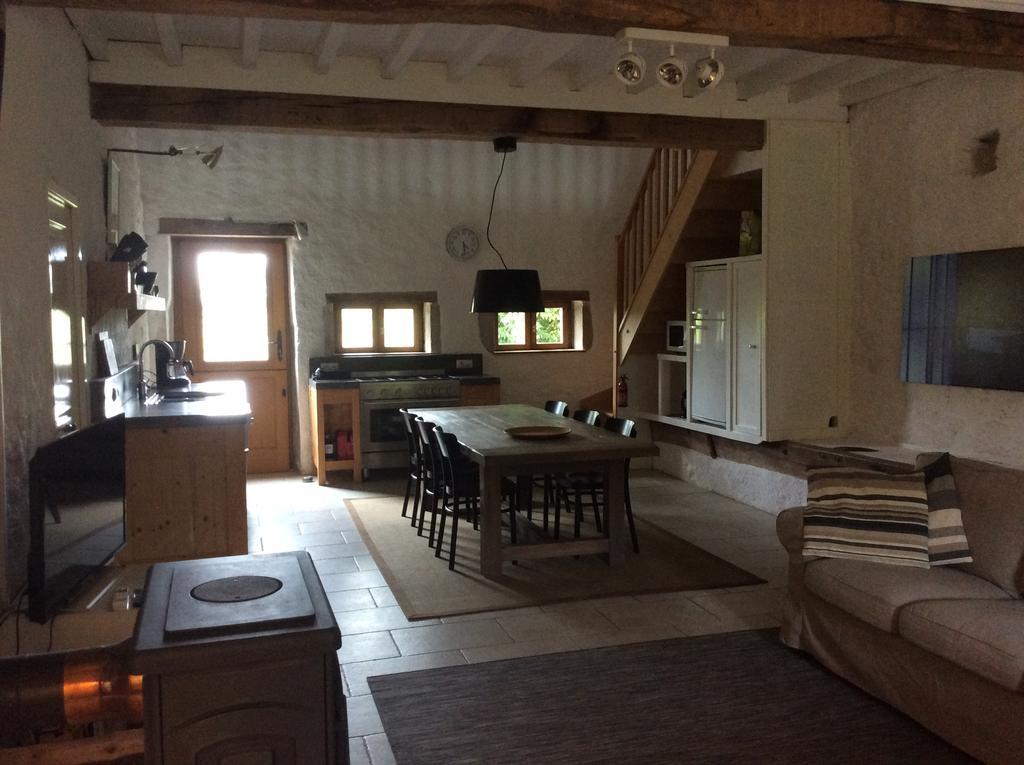 Champ De La Fontaine Villa Brassy Екстериор снимка